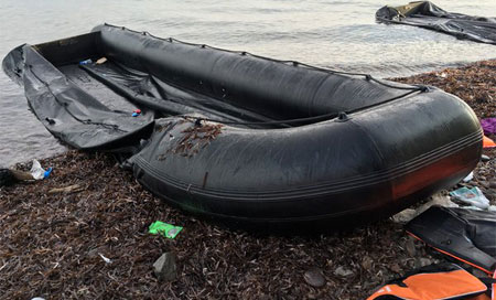 Cerca de 15.000 inmigrantes llegan en tres días a la isla griega de Lesbos